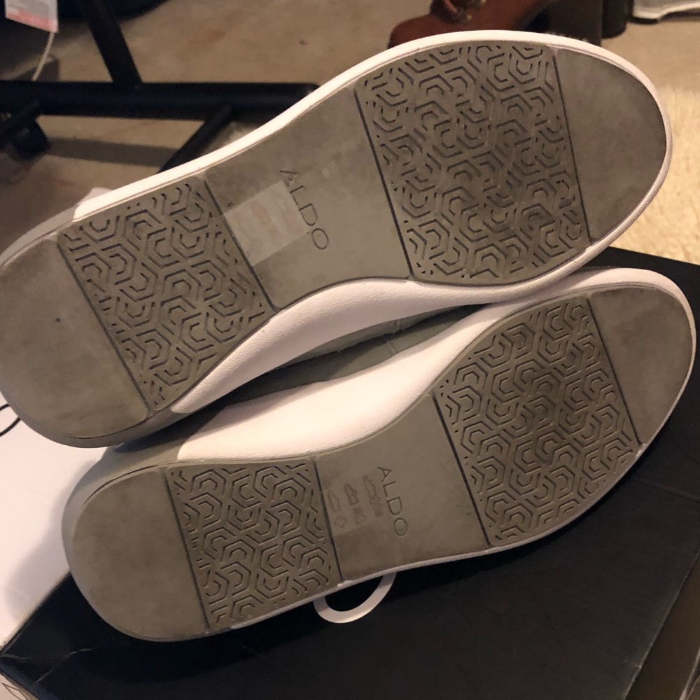 Also casual dress sneakers ๐ - Picture 5 of 6